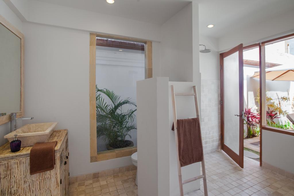 Two Lizards Beach Villas Sanur Exterior foto